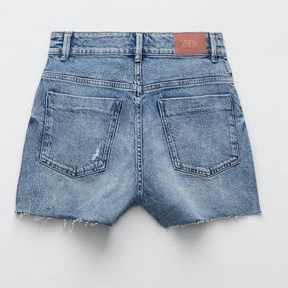 NEW! HP 🥳🥳🥳Zara Seamless Denim Shorts - Picture 7 of 13
